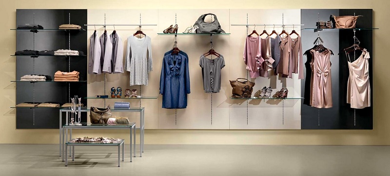 Abbigliamento donna, le nuove aperture. Dalla moda casual all'atelier di alta moda, dalla linee curvy al premaman, fino ai modelli su misura: ecco 10 nuovi indirizzi in città dedicati all'abbigliamento femminile.