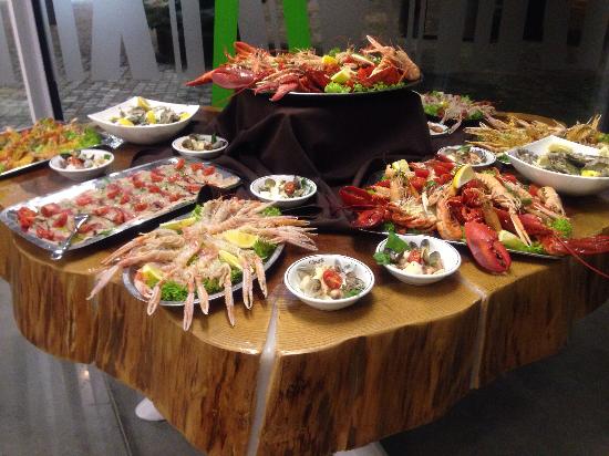 Aperitivo di pesce a Milano