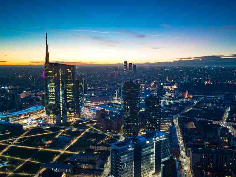 vita notturna milano